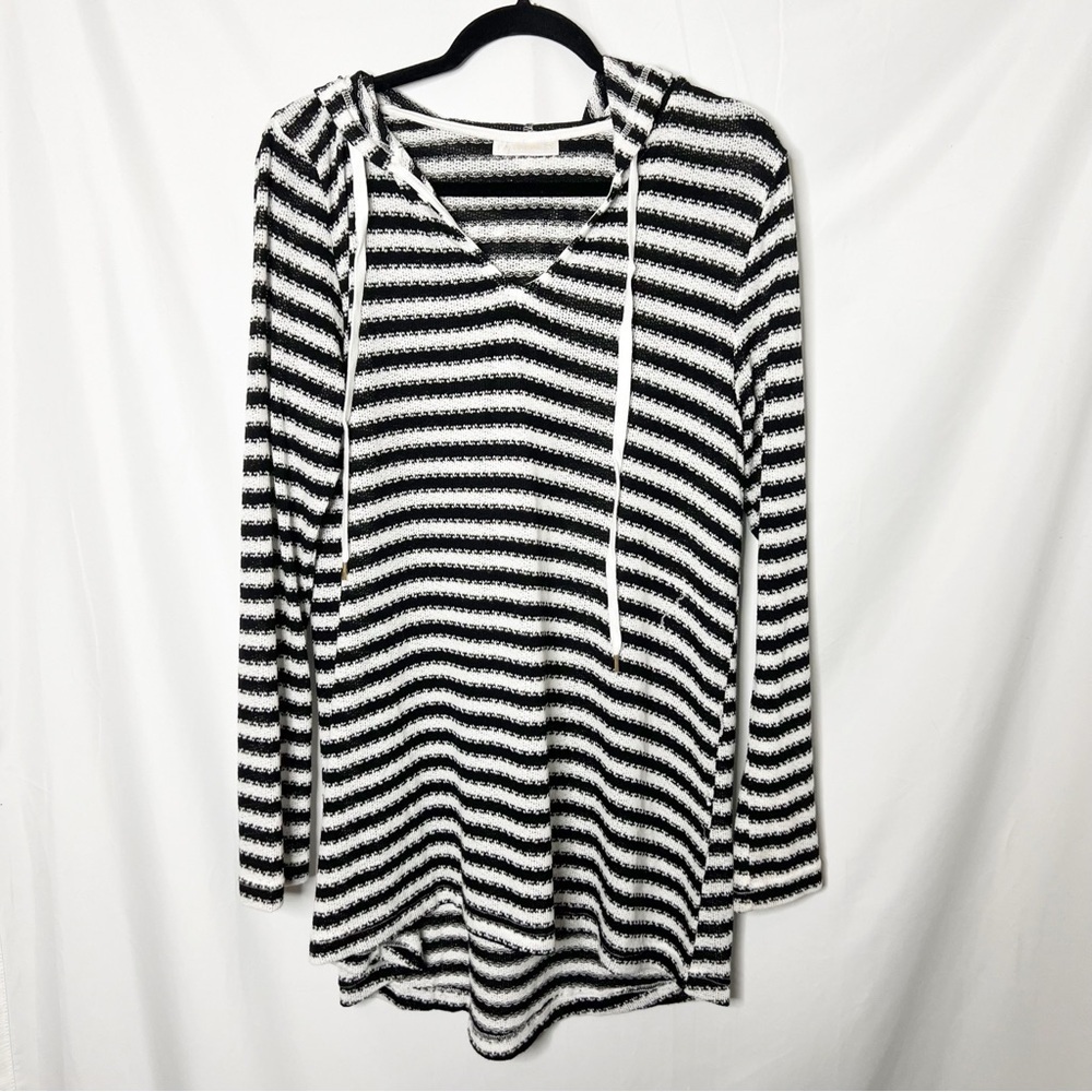 La Blanca Black and White Long Sleeve Hooded Cover Up